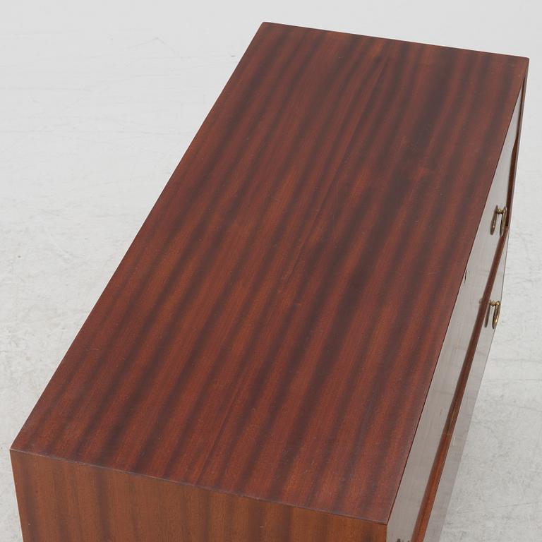 Chest of drawers, Swedish Modern, 1940s.