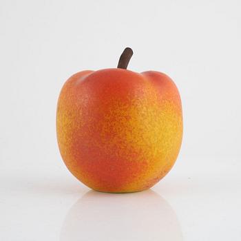 Per Hammarström, a sculpture of an apple.