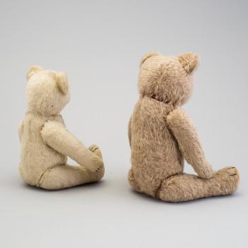 Two teddybears by Steiff and probably Gebrüder Hermann, Germany, 1950s.