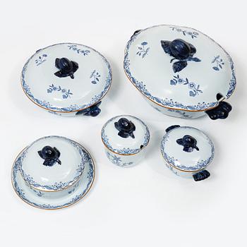 Matservis, 107 delar, porslin, "Ostindia", Rörstrand, varierande åldrar.