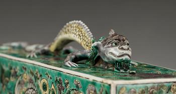 A rare famille verte scroll weight, Qing dynasty (1644-1912).