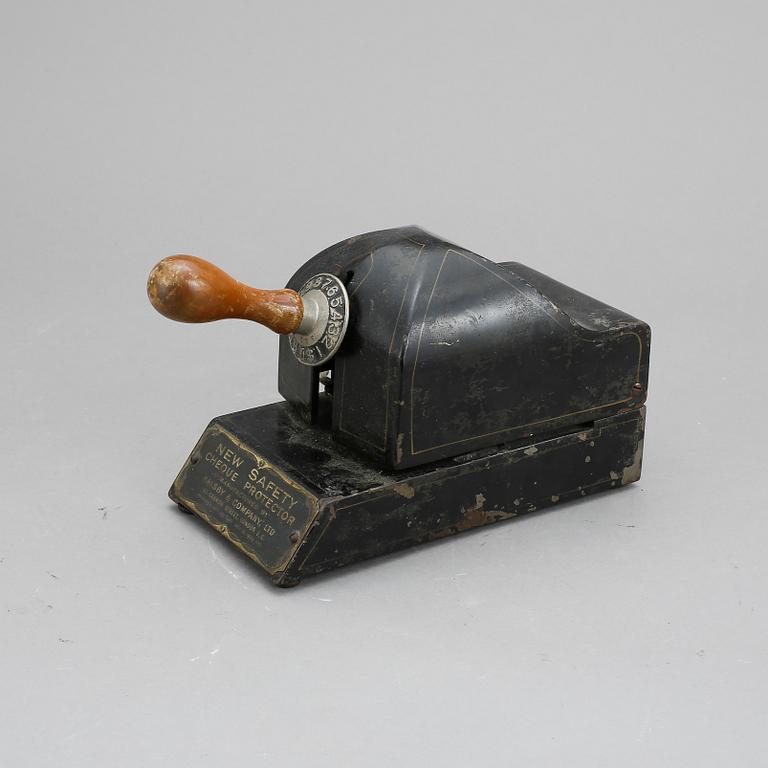 CHECKSKRIVARE, England, 1900-talets första kvartal.