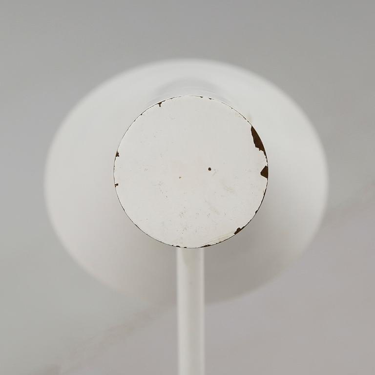 GOLVLAMPA, "AJ", Arne Jacobsen, Louis Poulsen, 1900-talets senare del.