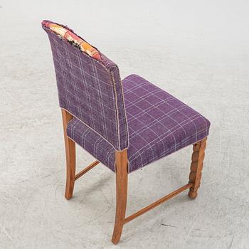 An eight-piece furniture suite, first half of the 20th Century.