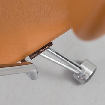 ARNE JACOBSEN, kontorsstol, "Sjuan", Fritz Hansen, 2013.