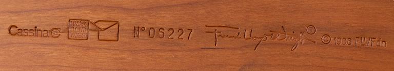 FRANK LLOYD WRIGHT, KARMSTOL, modellnr 606 "Barrel Chair", Cassina 1986.