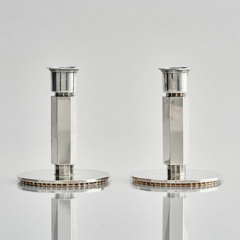 Wiwen Nilsson, ljusstakar, ett par, sterling silver, Lund 1946.