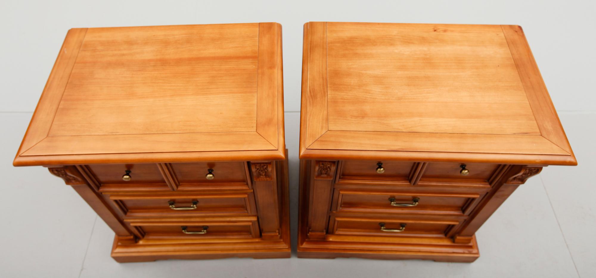 SÄNGBORD, 1 par, 1900-/2000-tal.