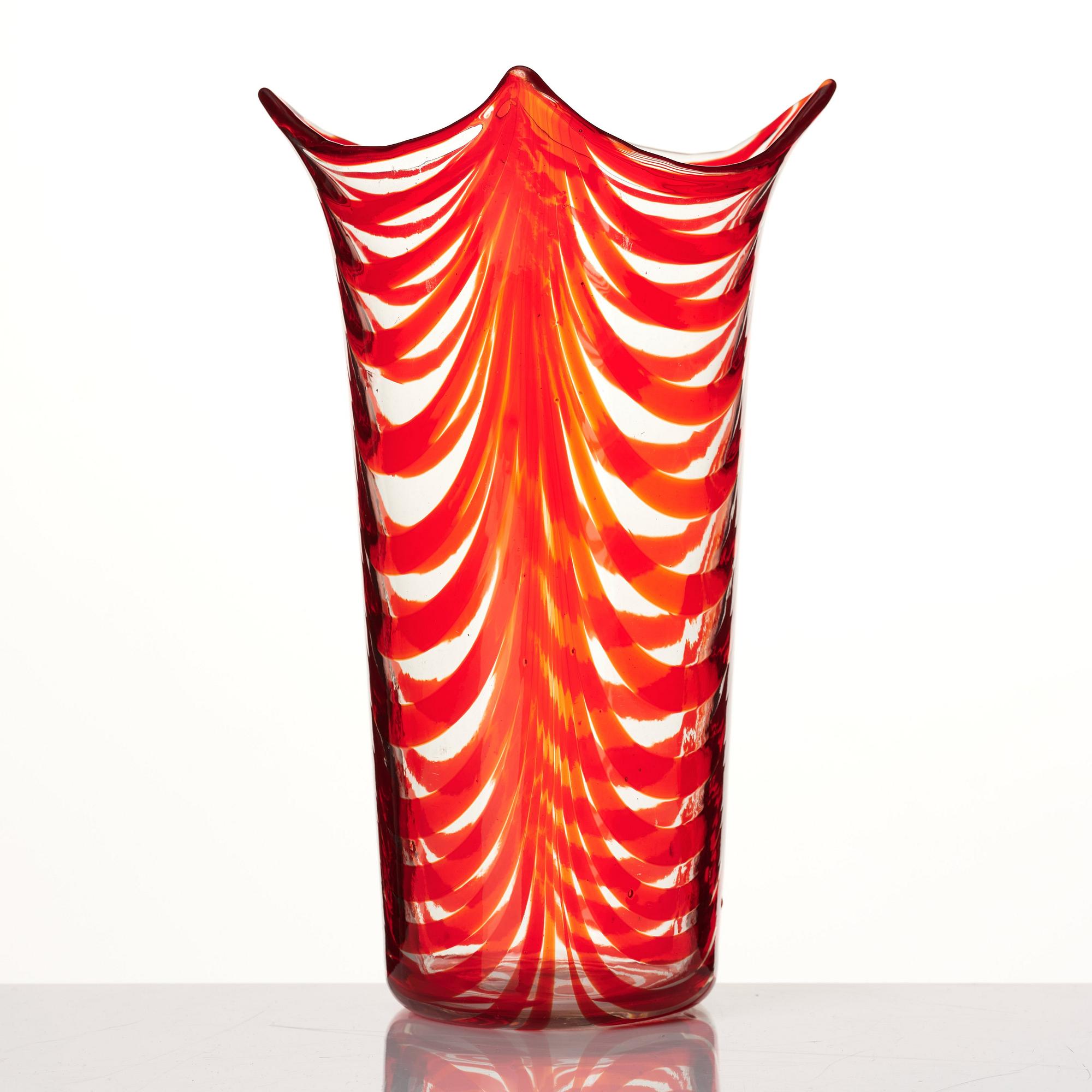 Tyra Lundgren, a 'Fenicio' model 3863 glass vase, Venini, Murano, Italy 1950s-60s.