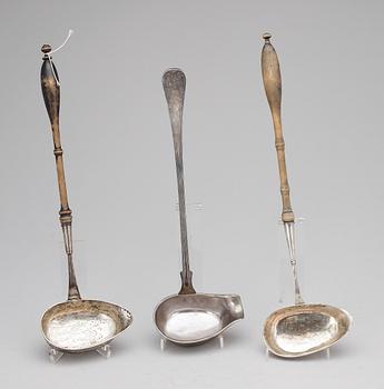 SOPPSLEVAR, 3 st, silver och nysilver, bla Johan Petter Tullgren, Kristinehamn, 1859.