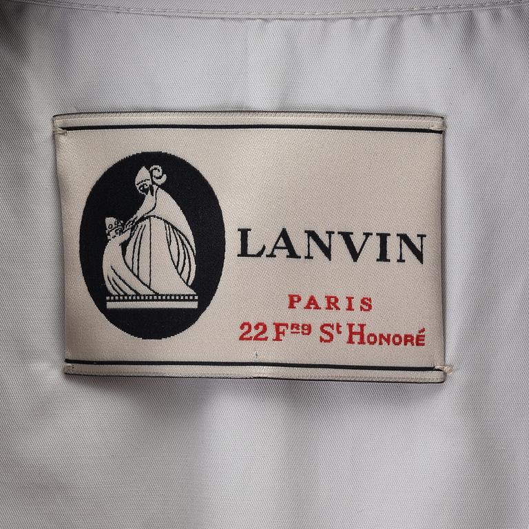 Lanvin, trenchcoat, size 36.