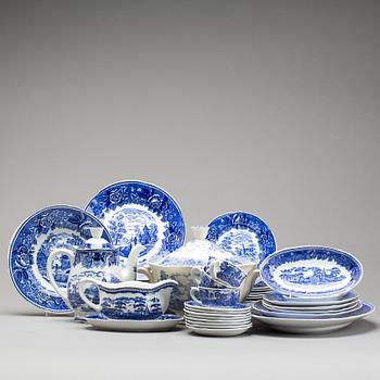 A "Blått landskap" Arabia eartheware dinner service.