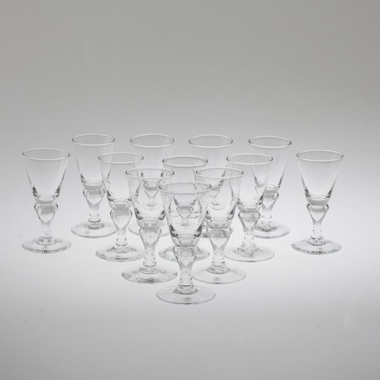 12 wine glasses, "Slottet", Tomas Harila Carlgren and Lars Sjöberg, Reijmyre glasbruk.