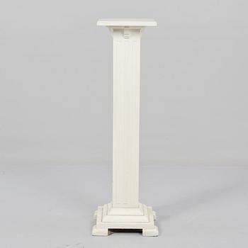 PIEDESTAL, 1900-tal.