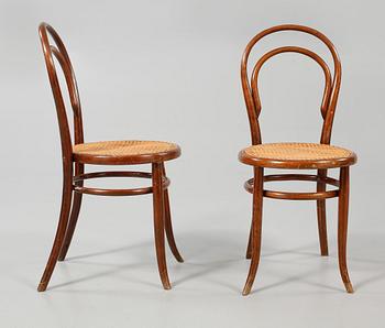 STOLAR, ett par, Thonetliknande, 1900-talets första hälft.