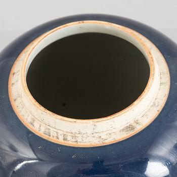 Kruka, porslin, Qingdynastin, 1700-tal.