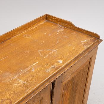 A late Gustavian dining cupboard, circa 1800.