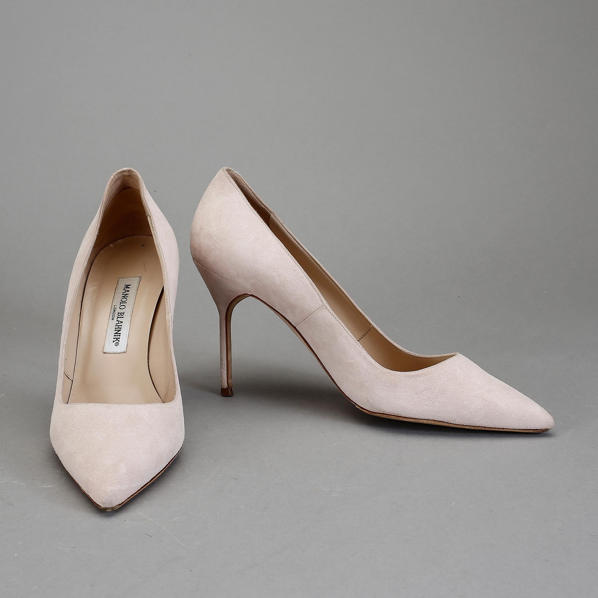 SKOR, ett par pumps, Manolo Blahnik.