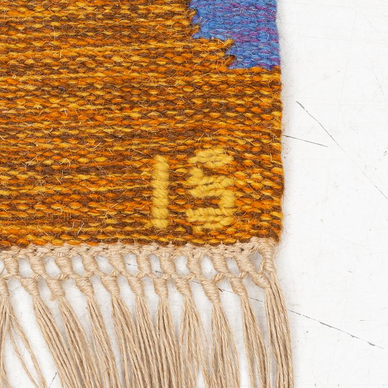 Ingegerd Silow, a flat weave carpet/weave, Axeco, signed IS, ca. 90 x 56 cm.