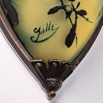 Emile Gallé, A pair of Art Nouveau cameo glass wall lights, Nancy France, early 1900s.