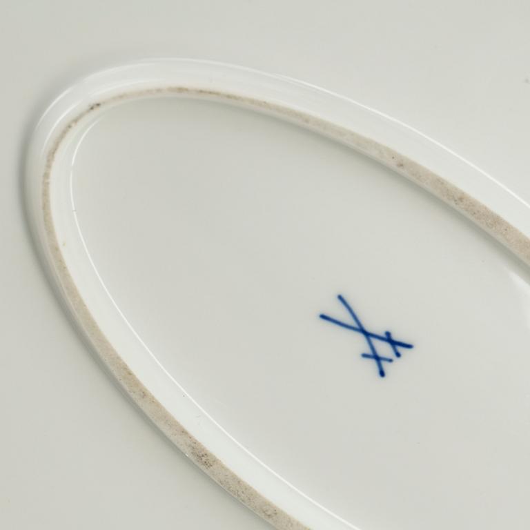 UPPLÄGGNINGSFAT, porslin, Meissen.