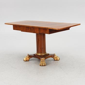 A center table, Karl Johan, first half of the 19th century.