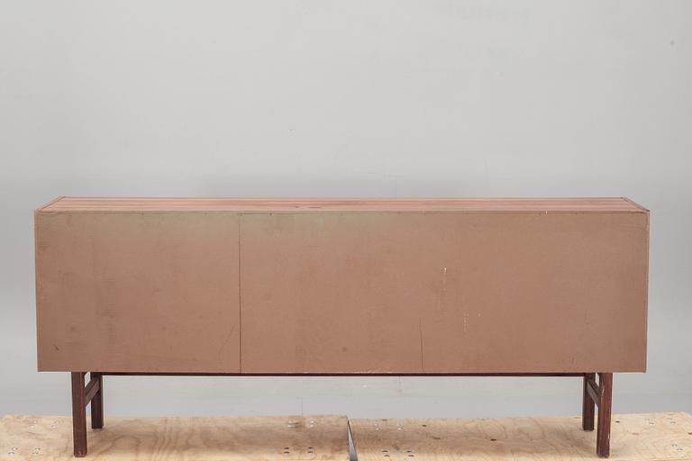 SIDEBOARD, "Arild", Nils Jonsson, Troeds, 1900-talets andra hälft.