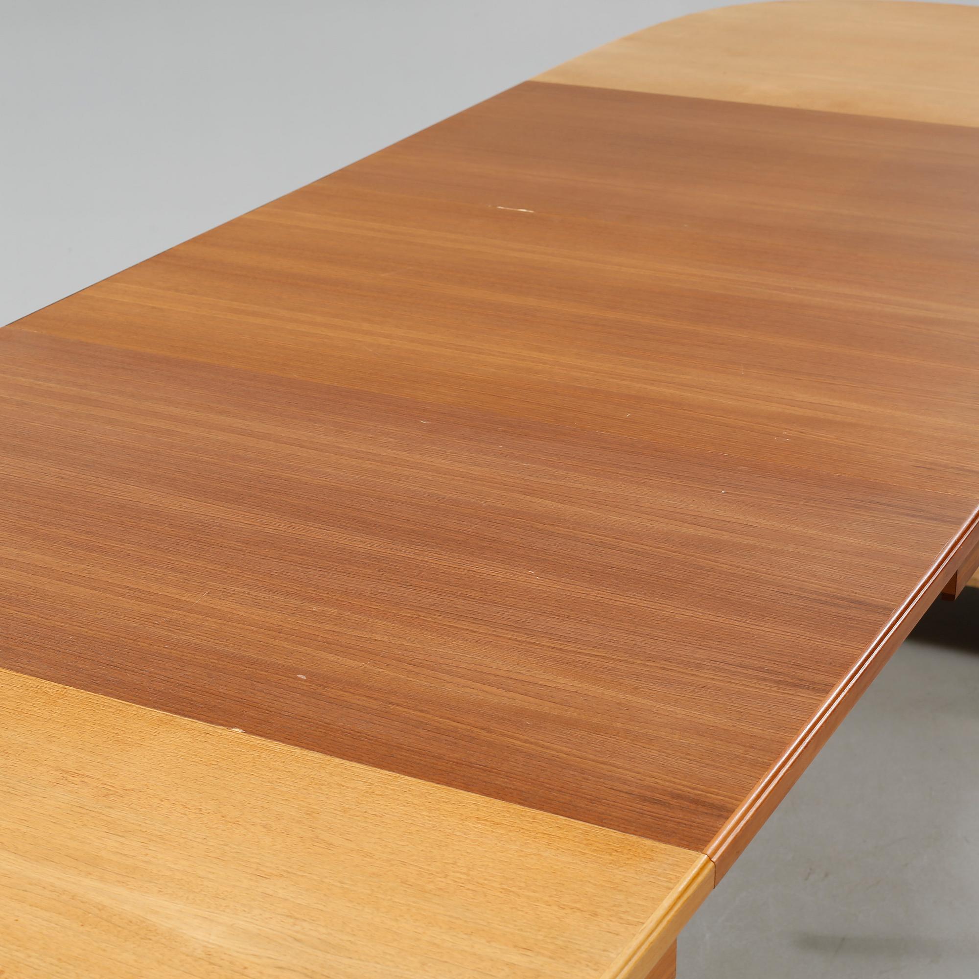 dining table, "Ambassador", second half of the 20th century.