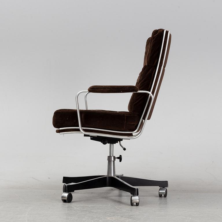 Karl-Erik Ekselius, a 'KS 172 H' desk chair, JOC Möbel AB, Vetlanda, 1970.