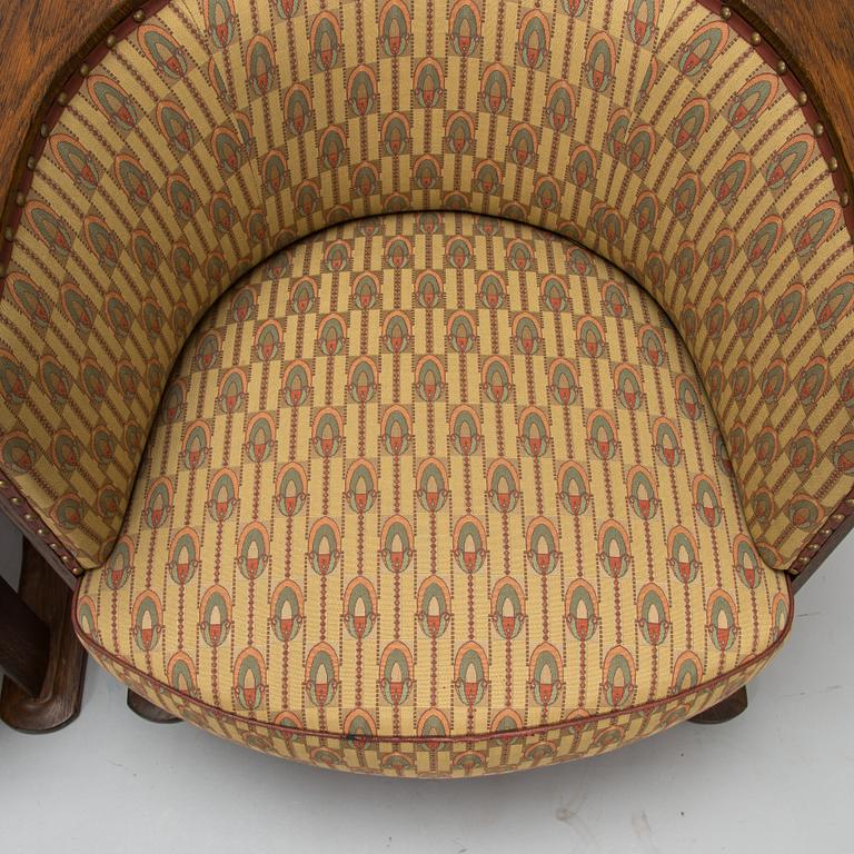 Karmstolar, ett par, 1900-talets början.