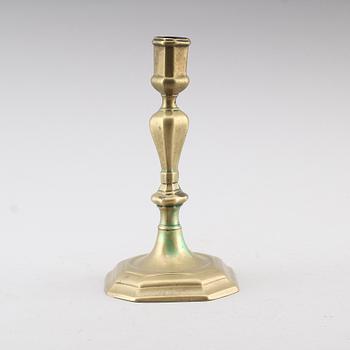 LJUSSTAKE, mässing, senbarock, 1700-tal.