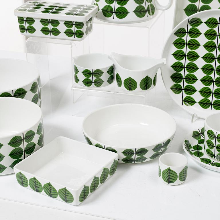 Stig Lindberg, a 77 pieces bone china and stoneware service, "Berså", Gustavsberg.