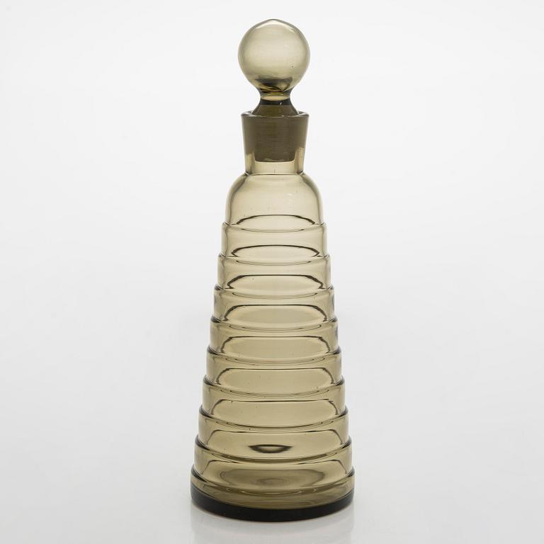 Aino Aalto, A set of 1930's carafe and drinking glasses, 8 pcs, "Bölgeblick" Karhula Glassworks.