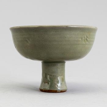 A celadon glazed stem cup, Ming dynasty (1368-1644).