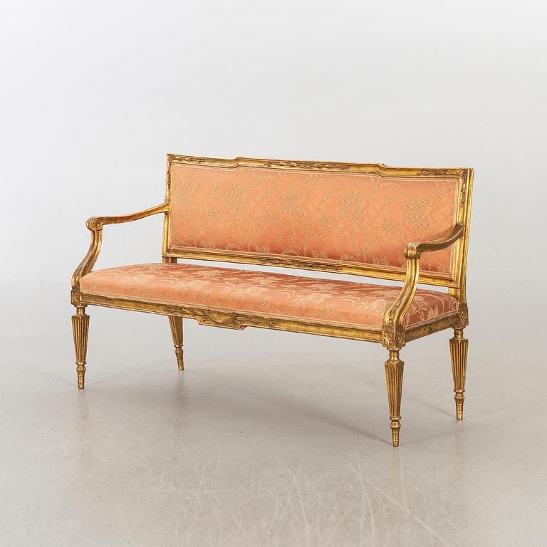 SOFFA Louis XVI omkring 1800.