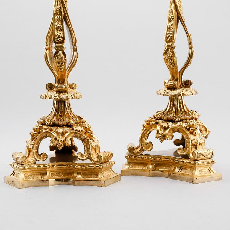 KANDELABRAR, 1 par, förgylld brons, senempire, 1800-talets mitt.
