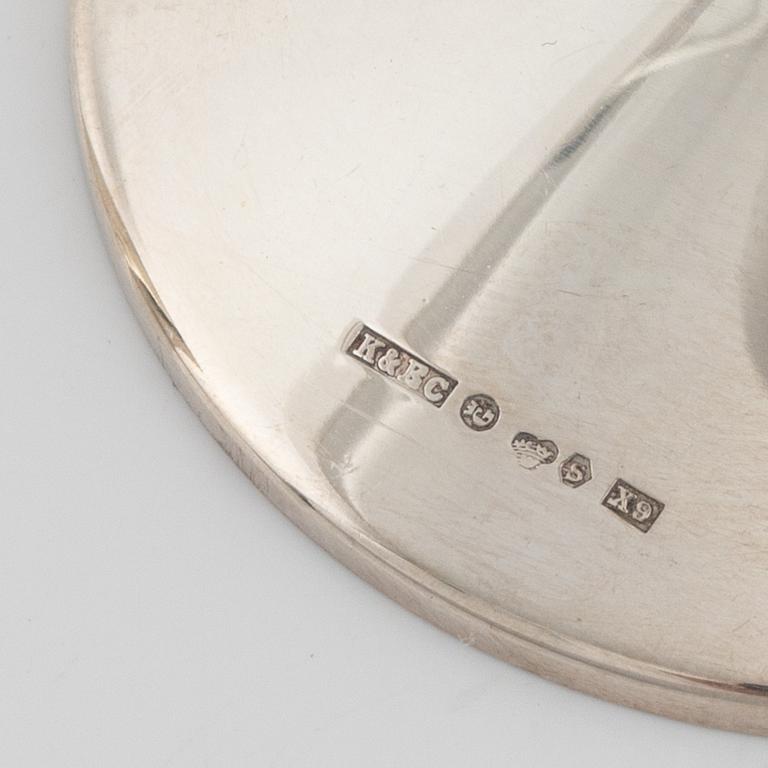 Supkoppar, ett par, bägare samt snapsglas, silver. Bl a Cesons, Göteborg 1972.