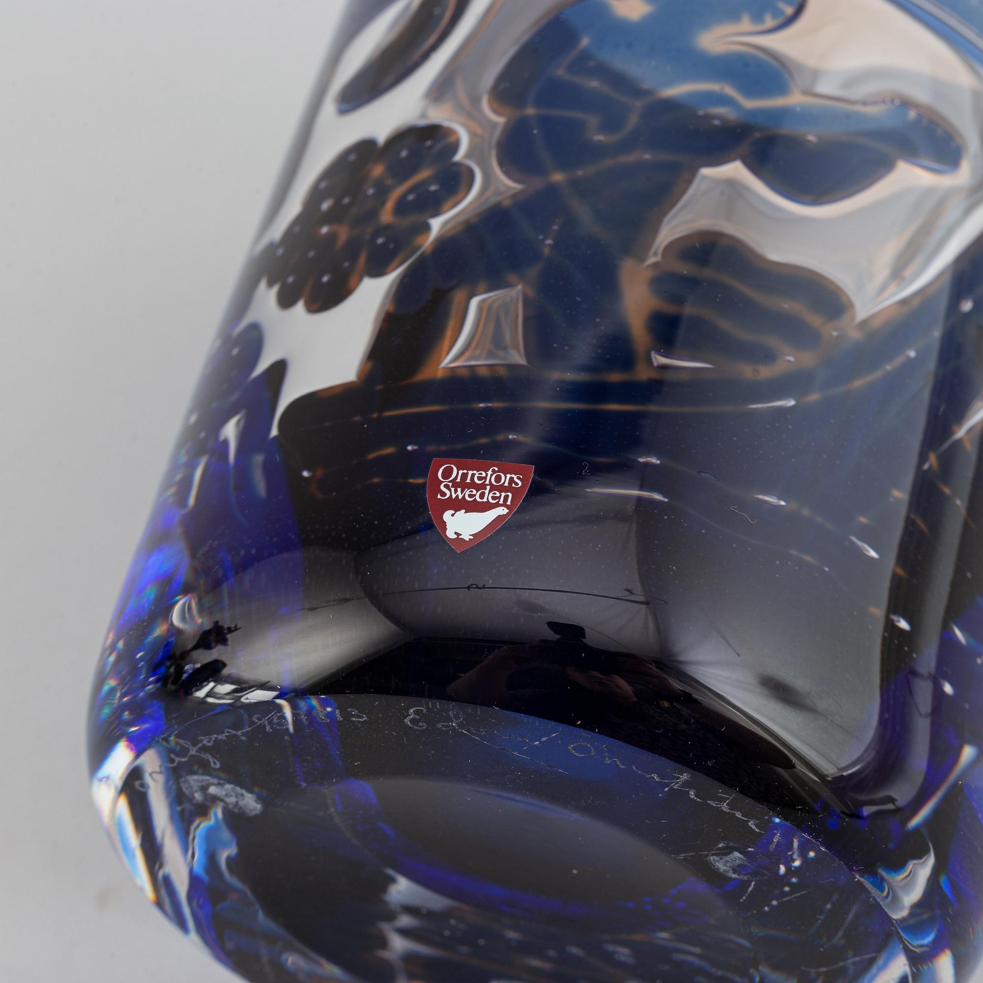EDVIN ÖHRSTRÖM, a glass Ariel vase, Orrefors.