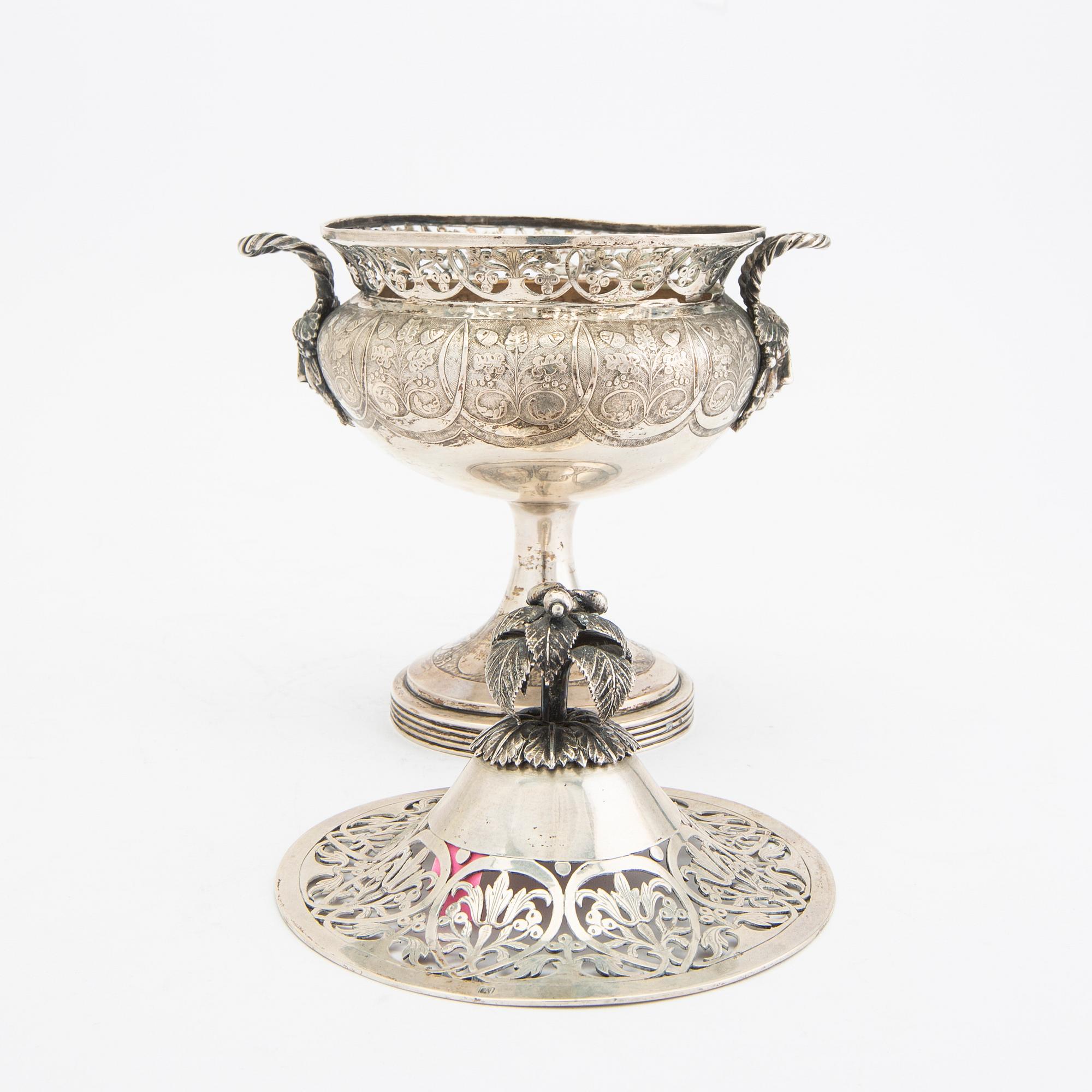 Skål på fot silver 18/1900-tal.
