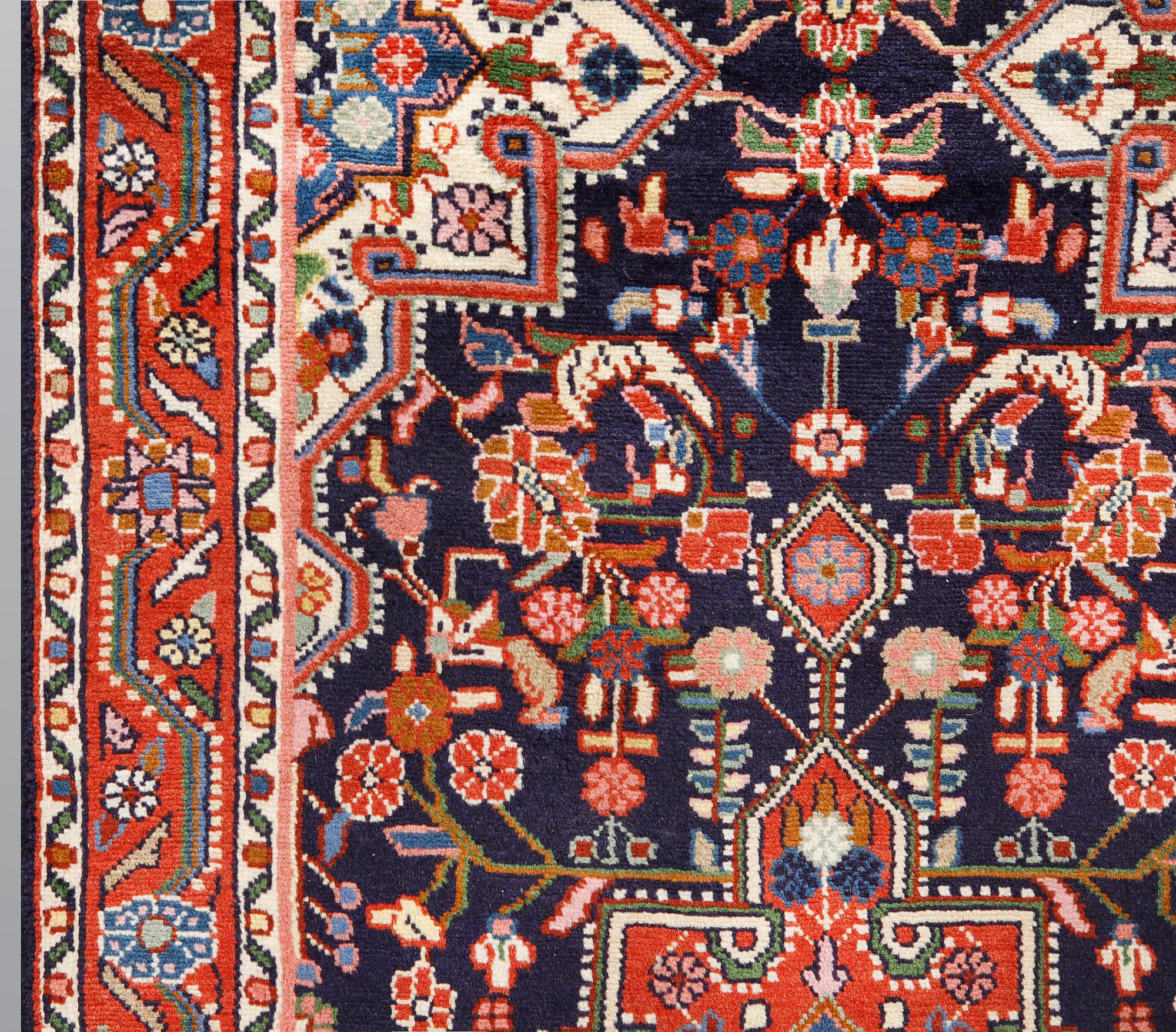 Gallerimatta, Mehraban, ca 396 x 104 cm.
