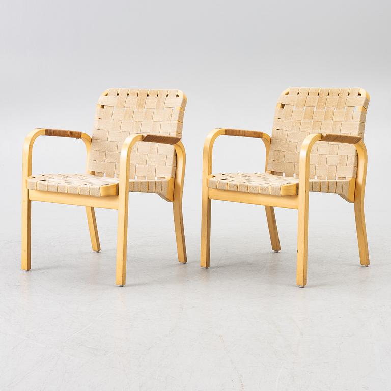 Alvar Aalto, karmstolar, ett par, modell 45, Artek, Finland.