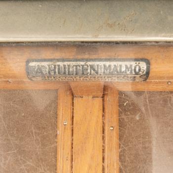 Business counter, first half of the 20th century.