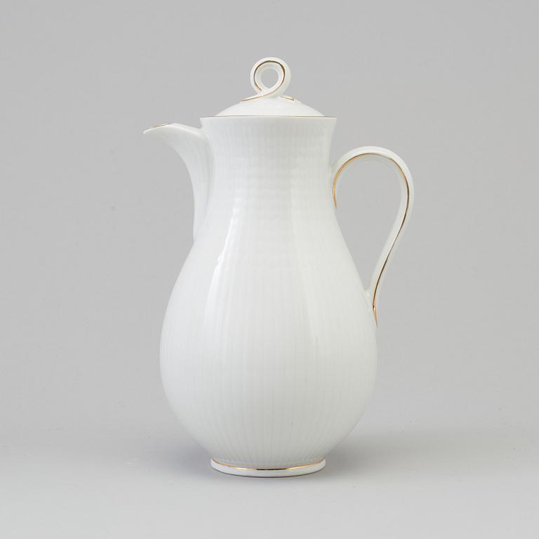 LOUISE ADELBORG, kaffeservis, 44 delar, "Swedish Grace", med guldkant, Rörstrand.