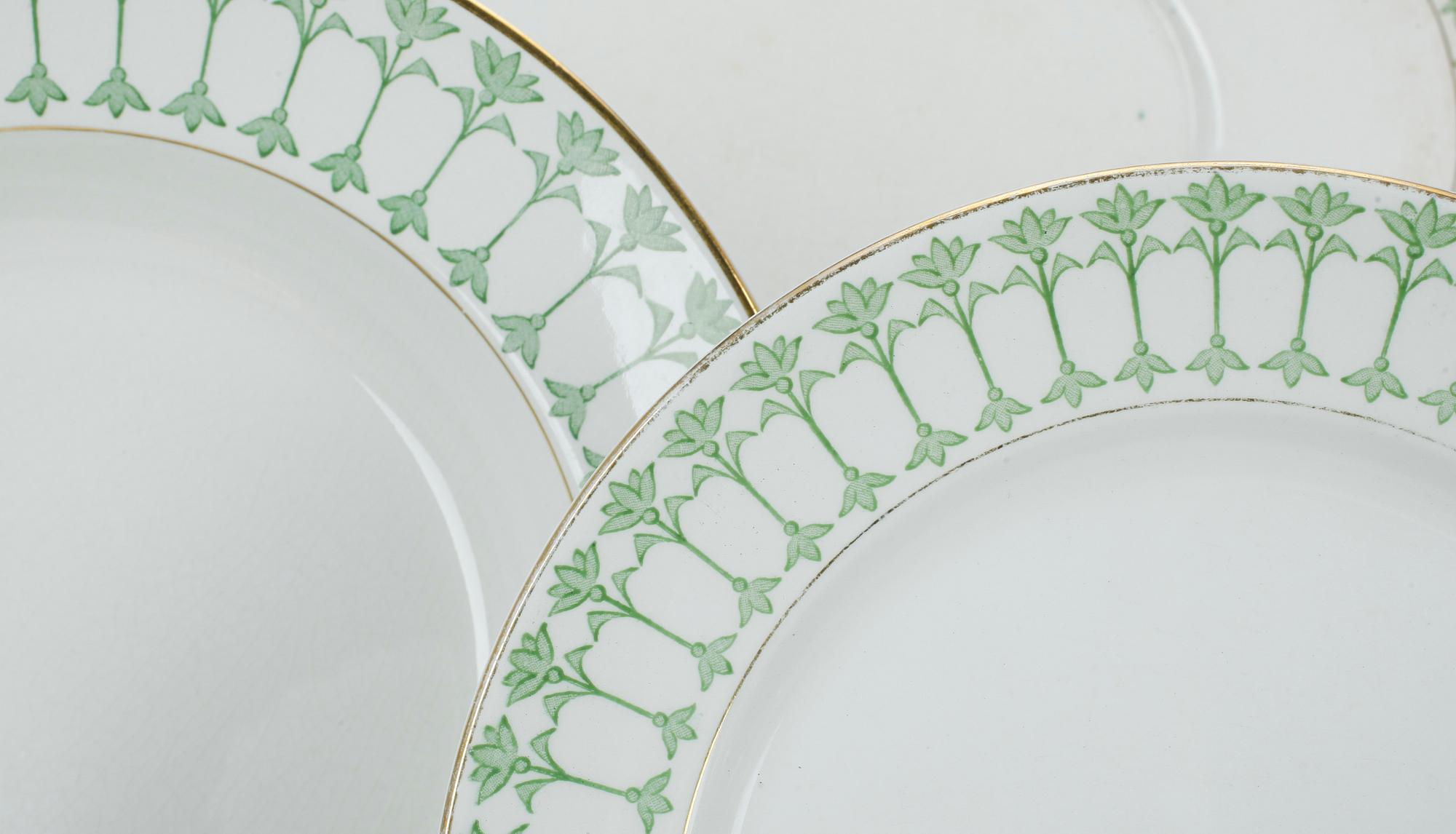 SERVIS, 48 delar,  flintgods Rörstrand. Jugend 1900-talets början.