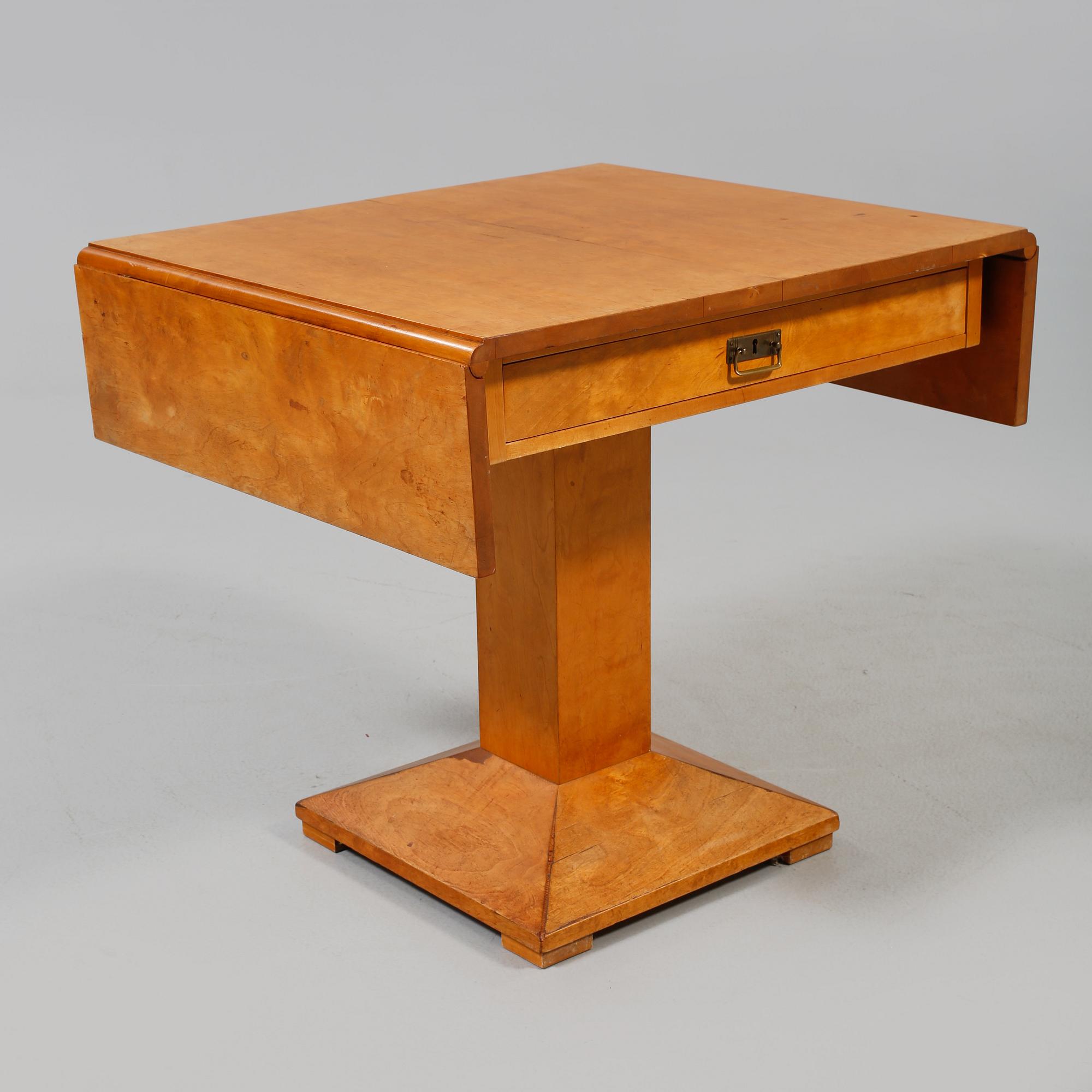 BORD, Karl Johan-stil, 1900-talets första hälft.
