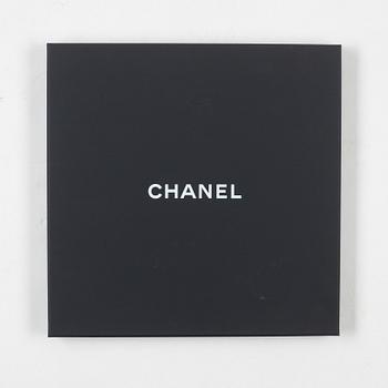 Chanel, scarf.