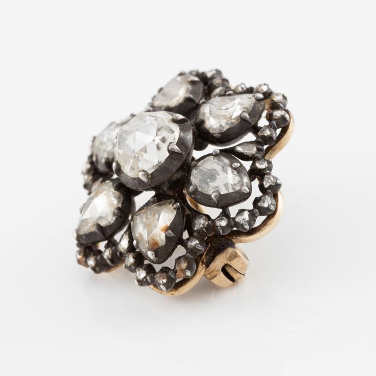 Brosch, silver med rosenslipade diamanter.