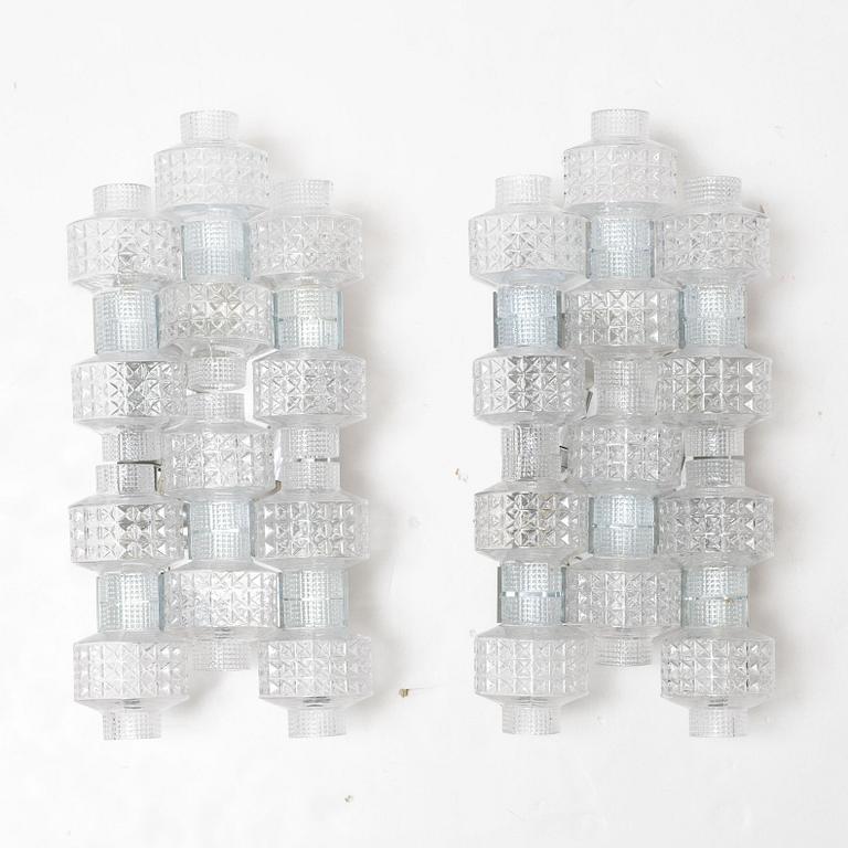 Gert Nyström, a pair of 'Festival' wall lamps, Fagerhults Belysning, second half of the 20th Century.