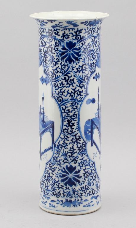 VAS, porslin, Kina, sannolikt 1800-tal.