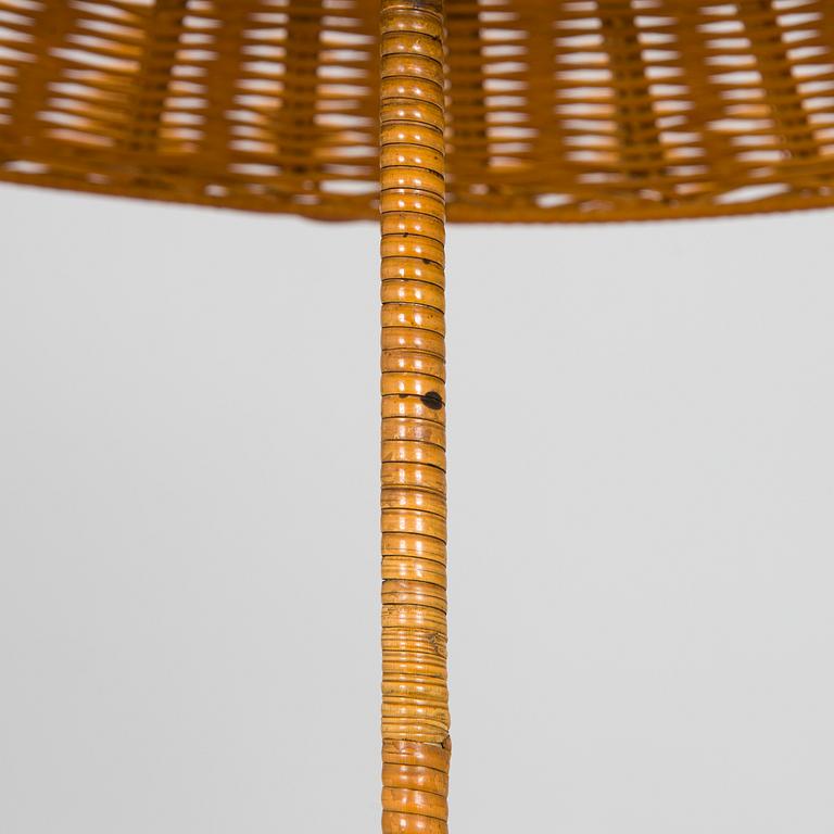 Paavo Tynell, golvlampa, modell 9602 för Taito 1900-talets mitt.